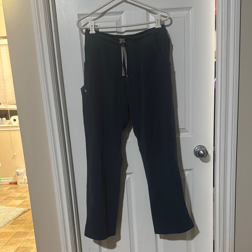 Women’s Figs Navy scrub Pants